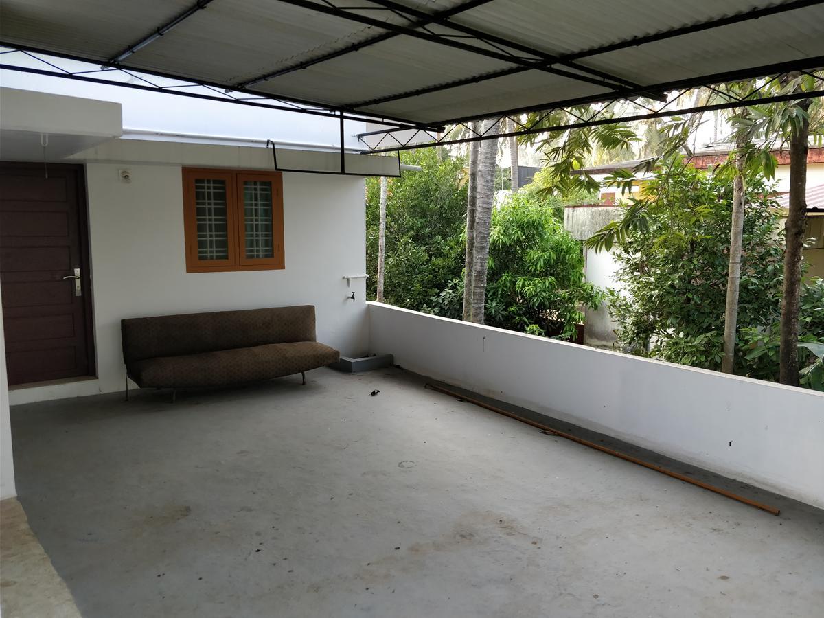 White House Villa Thrissur Exterior photo